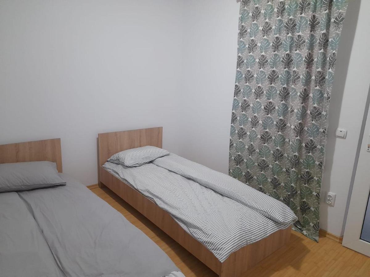 Central City House Тулча Экстерьер фото